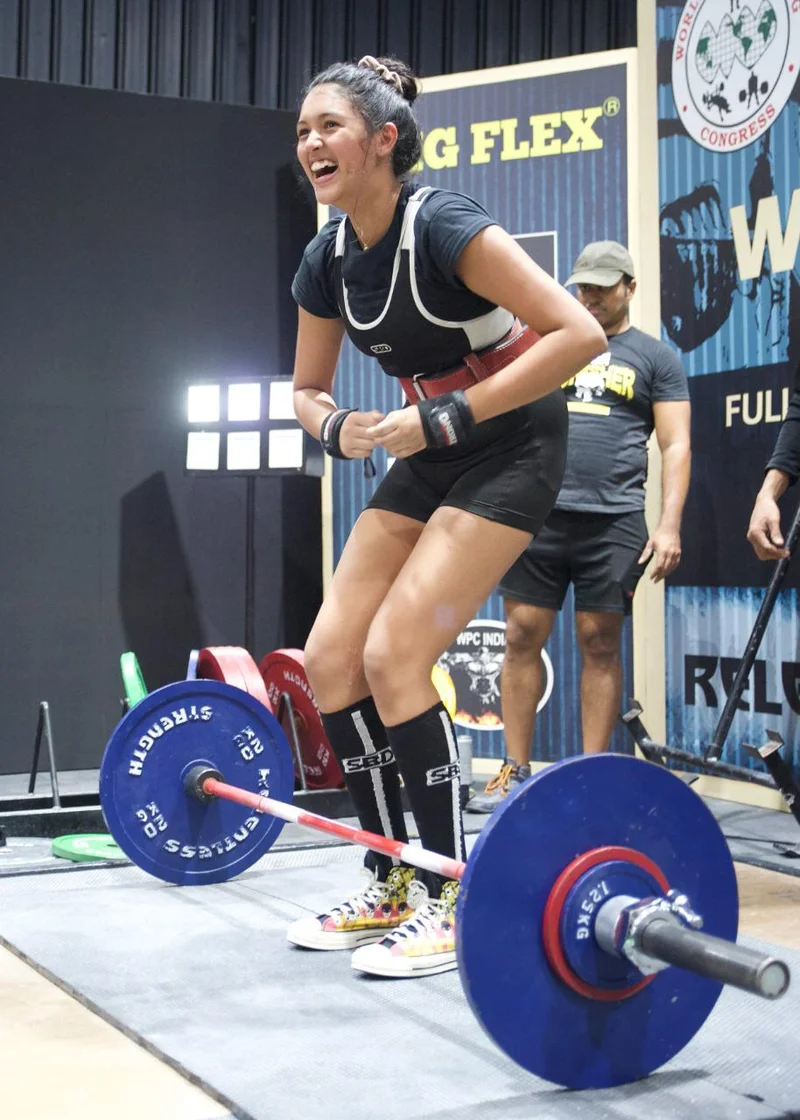 Powerlifting, Kara and Noa