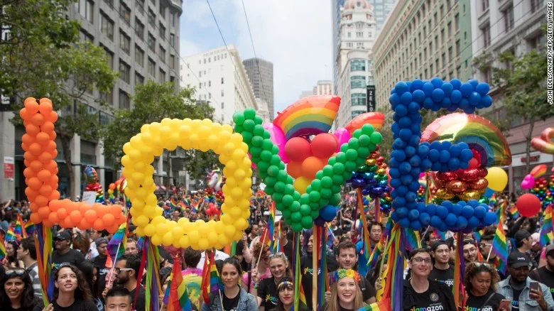 Top 5 Dating Apps For LGBTQIA Community