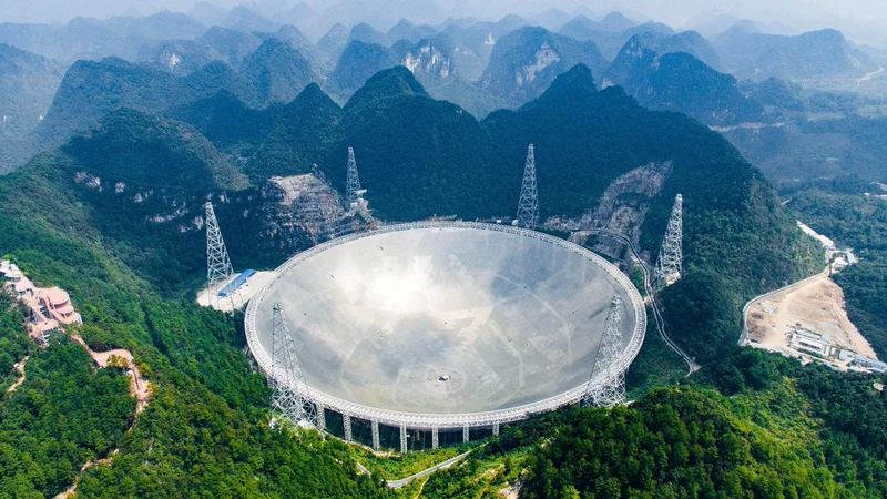 World's largest radio telescope, CM Uddhav Thackeray