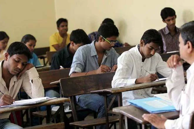 Himachal pradesh, final year exam, Delhi government