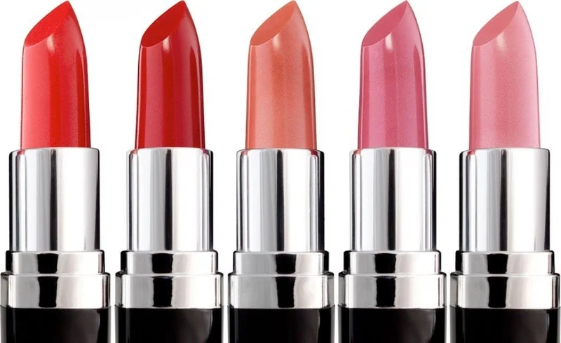 K’taka college bans lipstick, nail