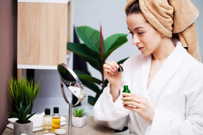 A Natural Night Skincare Routine You Nee