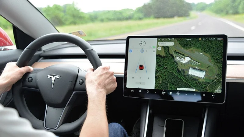 Autopilot inclusive, Tesla, 