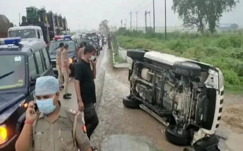 Gangster Vikas Dubey, ISC