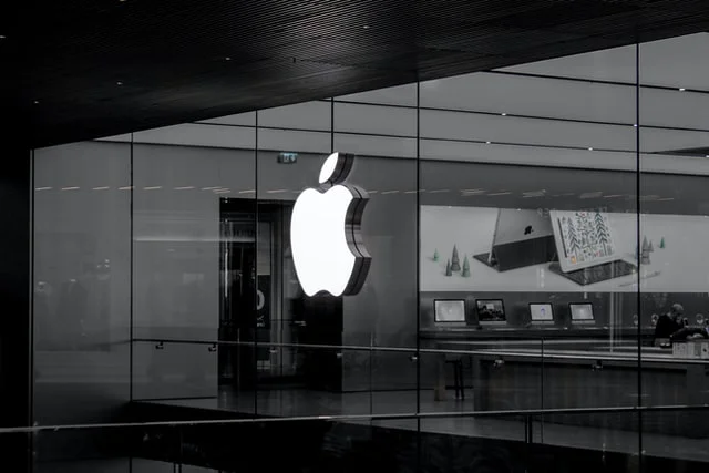 Apple’s Self-Repair Service Puts Its Use