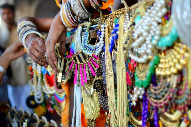 Flaunt your Ethnic Look with These Simpl