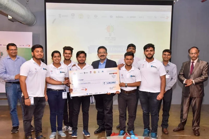CGC Students Win Hardware Edition of Sma