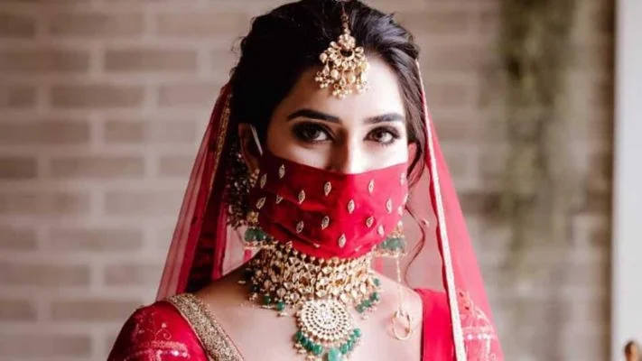 Fashionista Face Mask